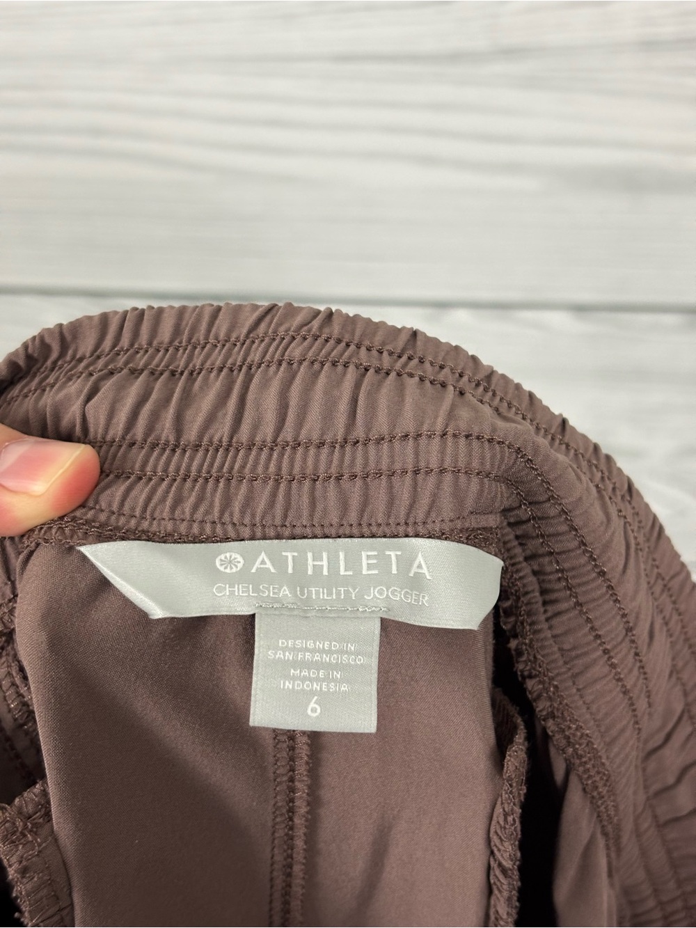 Athleta Chelsea Utility Performance Jogger Brown Size 6 - Picture 9 of 11